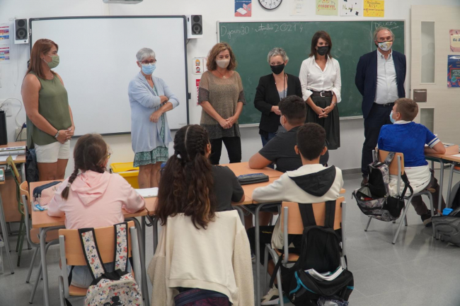 Inauguran la nueva escuela y la nueva escoleta de Formentera