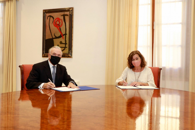 El Govern y la Fundación ”la Caixa” subscriben un acuerdo de acción social por valor de 14,2 millones de euros