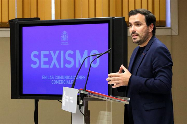 Garzón ha financiado un estudio sobre el sexismo en la publicidad