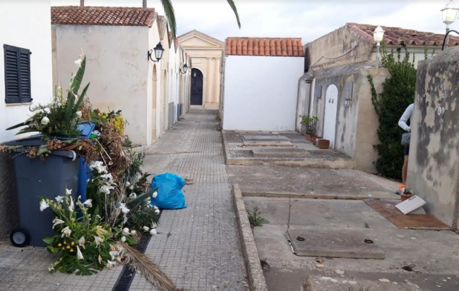 Los socialistas de Maria de la Salut piden una intervención urgente para adecuar el cementerio municipal antes de Tots Sants