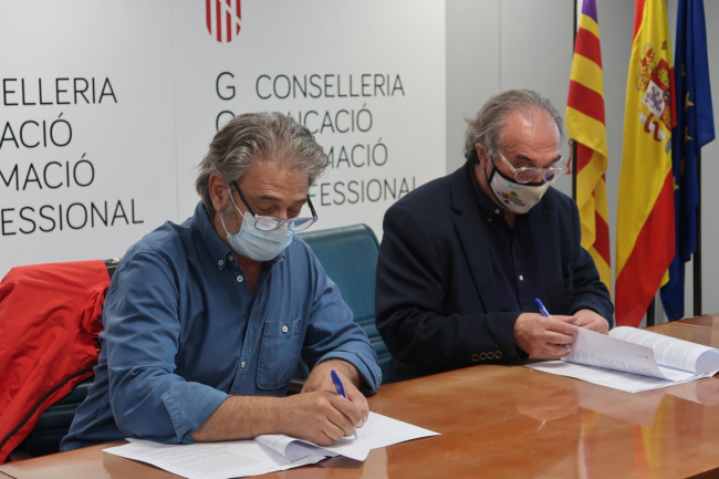 Firmado el convenio con el Ayuntamiento de Estellencs para la ampliación de la oferta educativa de 0-3