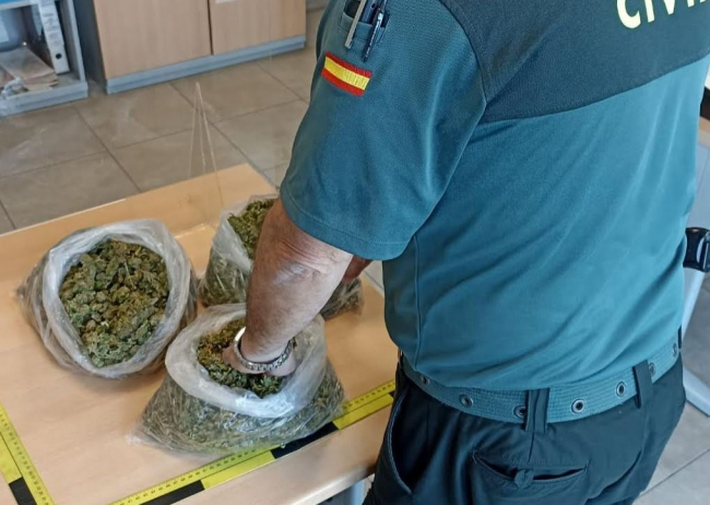 La Guardia Civil ha detenido a un hombre en Felanitx por un delito contra la salud pública