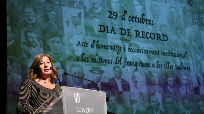 El Govern entrega el certificado de víctimas del franquismo a 124 familiares de personas asesinadas en las Illes Balears