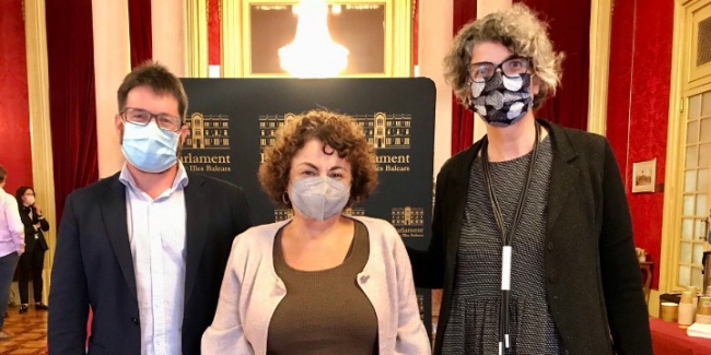 MÉS defiende la aprobación de la Ley de la Ciencia como una prioridad política