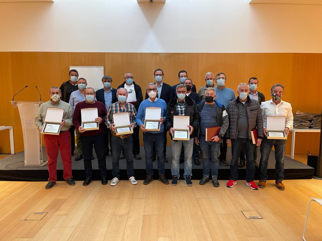 EMAYA i l'Ajuntament reten homenatge als 123 treballadors i treballadores que els anys 2020 i 2021 han complit 25 anys a l'empresa o s'han jubilat