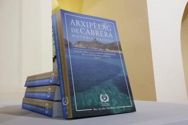 Se presenta el libro Arxipèlag de Cabrera. Història natural