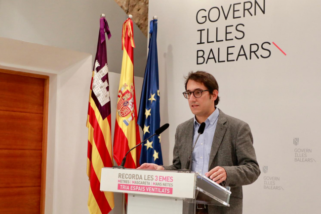 El paro cae un 40,4% en Baleares y se sitúa en 49.490 personas desocupadas