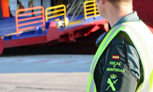 La Guardia Civil ha detenido en Ciutadella a un hombre por un delito de tráfico de drogas