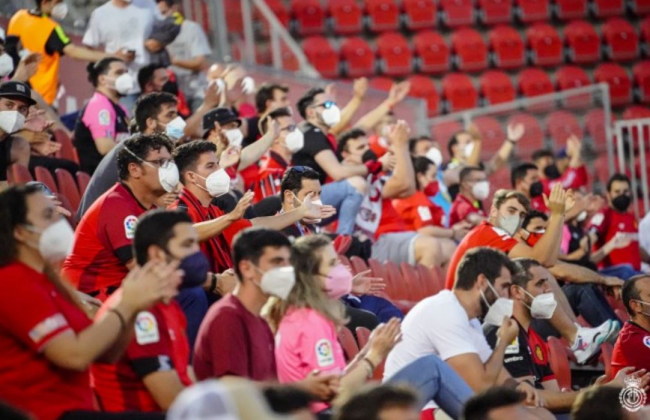 El RCD Mallorca tiene cuatro jugadores y tres empleados del cuerpo técnico con positivo por Covid