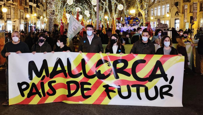 Marcha independentista en Palma bajo el lema 'Mallorca, país de futur'