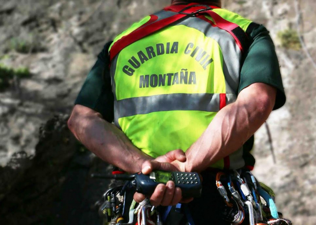 La Guardia Civil auxilia a un hombre que sufrió una fractura en el barranco de Coanegra