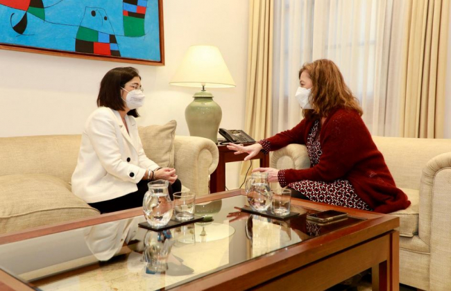 Armengol y la ministra Darias anuncian la inversión de 22 millones de euros en equipamiento de alta tecnología sanitaria en las Balears