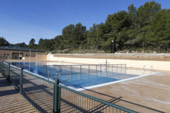 Lloseta estrena la reforma del pavelló esportiu