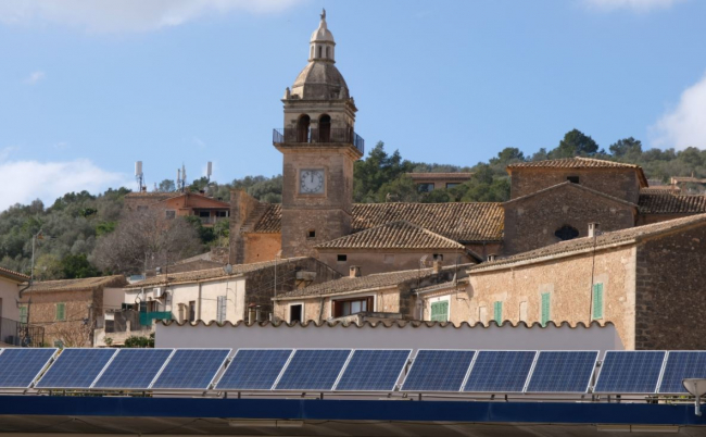 El Govern produce y comercializa por primera vez energía pública verde