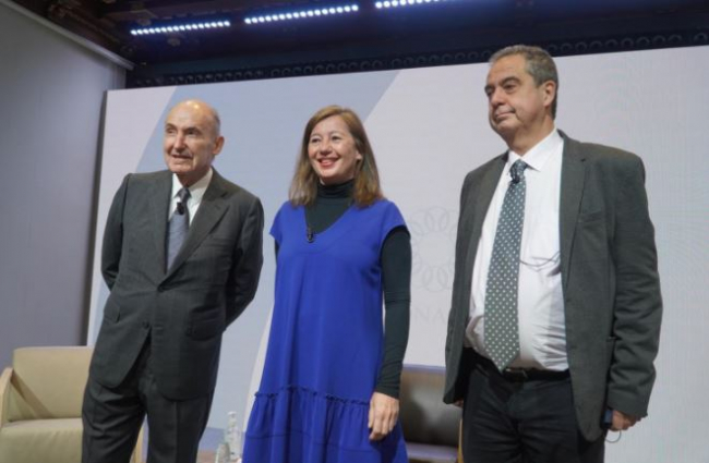 Armengol: 'La derecha está esquivando el consenso y el diálogo social'