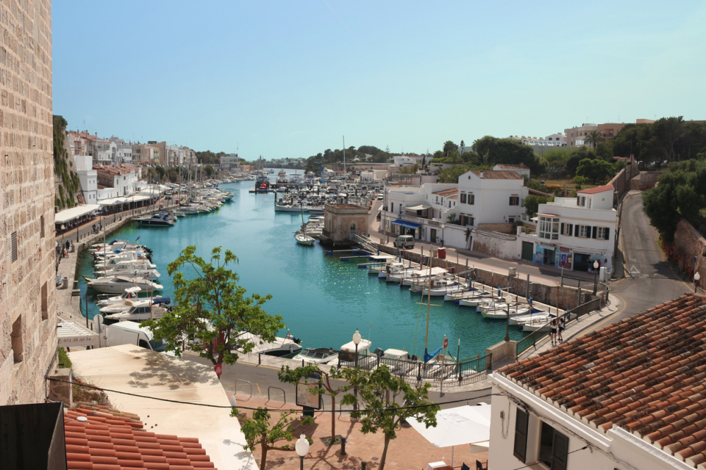 Ports IB y el Ayuntamiento de Ciutadella estudian cambios en la circulación en el puerto interior de Ciutadella