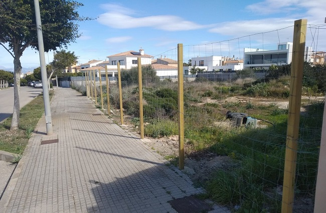El Ayuntamiento de Llucmajor impulsa una campaña de limpieza y cierre que afecta a 2000 solares del municipio