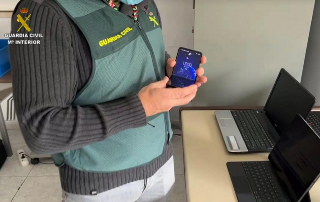 La Guardia Civil ha investigado a una mujer por receptación de aparatos electrónicos en el aeropuerto de Palma