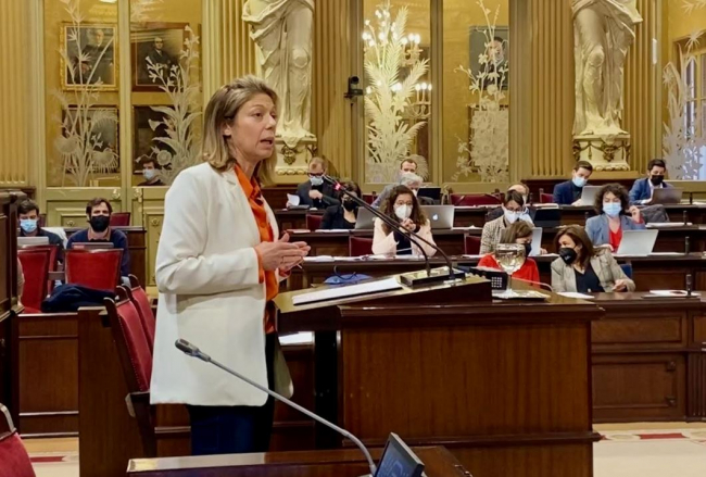 Aprobación del decreto que se convertirá en la primera Ley Turística de las Islas Baleares en incorporar beneficios para los trabajadores