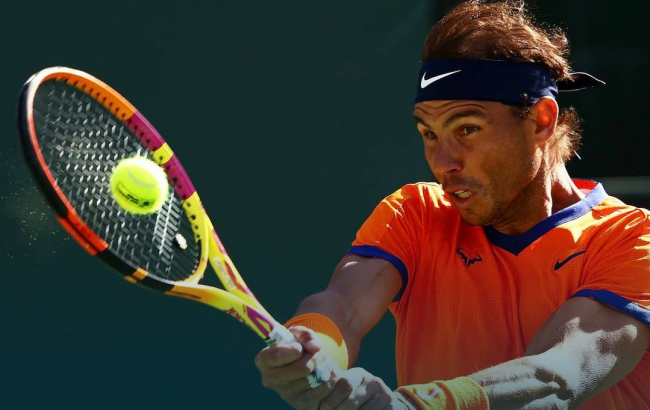 Nadal sufre una fisura de estrés, y estará de baja entre 4 y 6 semanas