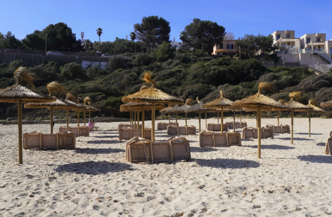 El PP de Manacor exige explicaciones al equipo de gobierno por la autorización irregular de una fiesta en Cala Mendia y reclama la dimisión de la regidora de Fires i Festes