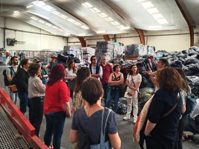 Promueven un proyecto de reutilización de textil con la Euroregión