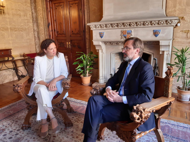 La presidenta Cladera recibe en audiencia al cónsul general de Italia en Barcelona e Illes Balears