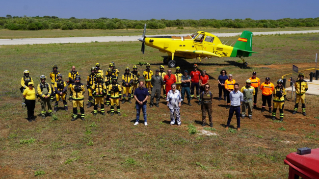 El operativo para la época de alto riesgo de incendios forestales en Menorca cuenta con una cincuentena de efectivos