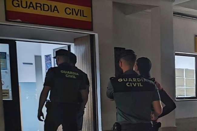 La Guardia Civil ha detenido a dos hombres por hurto y a otro más por robo con violencia en
Magaluf
