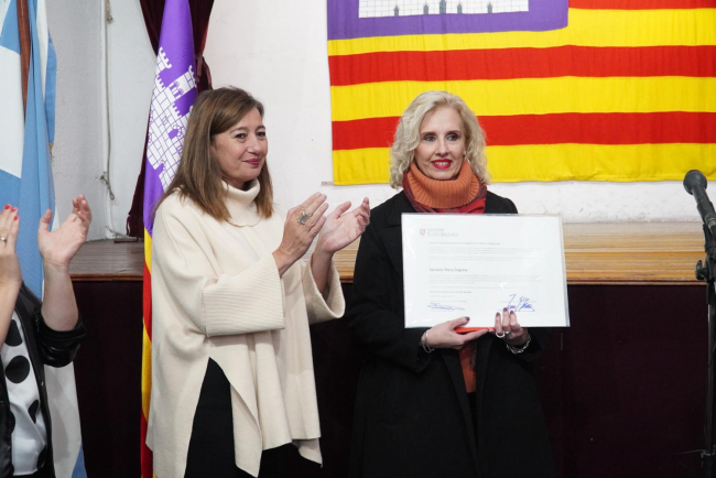 Armengol entrega el certificado de víctimas del franquismo a los descendientes argentinos de Julià Fullana i Salvador Riera