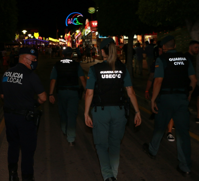 La Guardia Civil ha detenido un total de 17 personas durante la semana pasada por tráfico de drogas