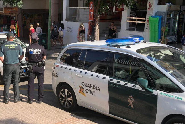 La Guardia Civil y la Policía Local de Llucmajor han detenido a una mujer por robo con violencia