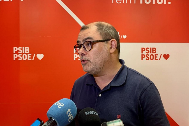 Cosme Bonet: 'El maltrato del que habla el PP sólo existe en sus argumentarios y en la ficción que se han construido'