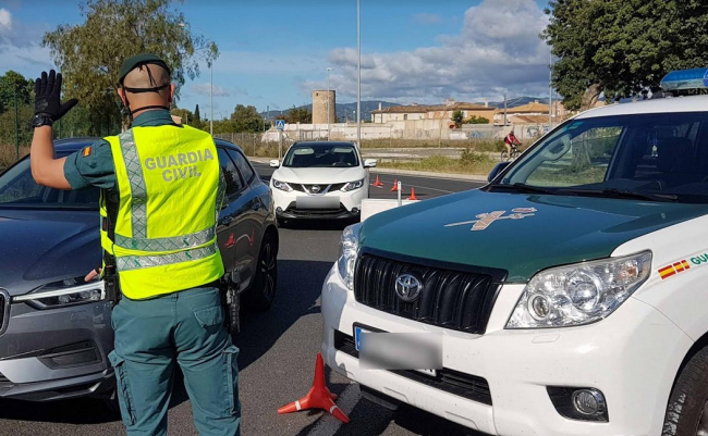 La Guardia Civil sorprende a un
conductor con diversos tipos de drogas en la localidad de Cala d’Or