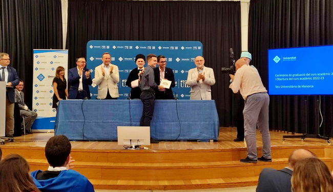 Company destaca la «mejora de condiciones y formación» que supondrá la ampliación de la sede de la UIB en Menorca