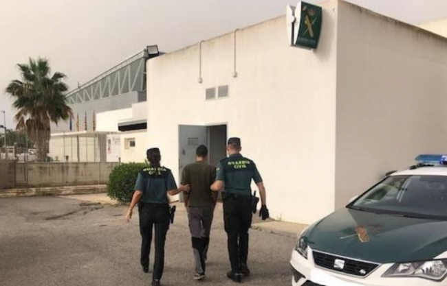 La Guardia Civil detiene infraganti alautor de un robo en un domicilio