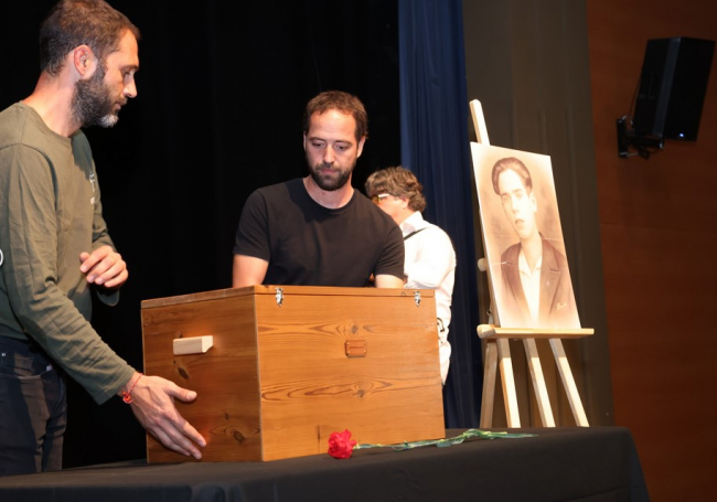 El Govern rinde homenaje a Jaume Ordinas Arrom y entrega sus restos a la familia 