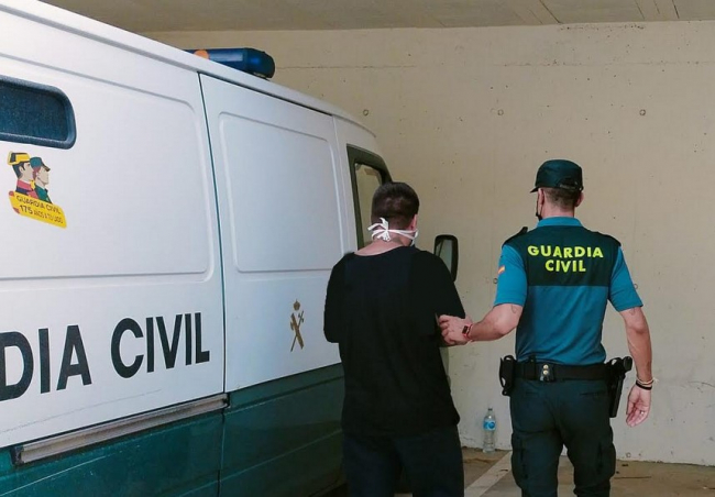 La Guardia Civil ha detenido a un varón por robos con violencia en Sant Antoni