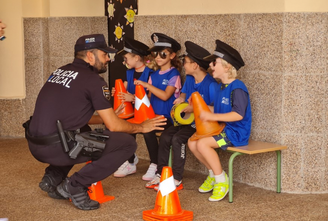 El Govern pone en marcha el taller «El 112 en las escuelas»