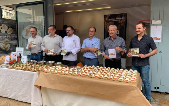 Fomentan el consumo de pan durante la Semana Mundial de este alimento a través del distintivo «Pa d’Aquí, forn i tradició»