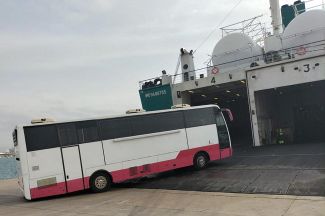 Un autobús del Banco de Sangre viaja a Ucrania cargado de material sanitario 