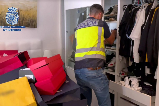 La Policía Nacional desarticula una organización criminal dedicada al “timo del amor” que estafó más de un millón de euros