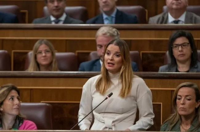 Prohens acusa a la ministra Ribera de, “desde su despacho de Madrid, llevarse por delante viviendas en primera línea costera, chiringuitos y restaurantes con décadas de historia y arraigo”