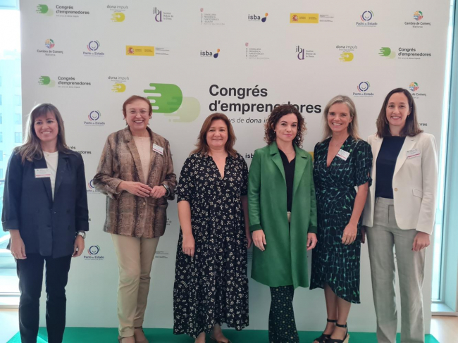 Casi 1.000 mujeres se han inscrito en el programa Dona Impuls y 500 han acabado el plan de empresa 