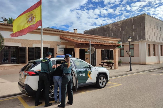 La Guardia Civil de Santanyi detiene al autor del robo de una caja de seguridad
