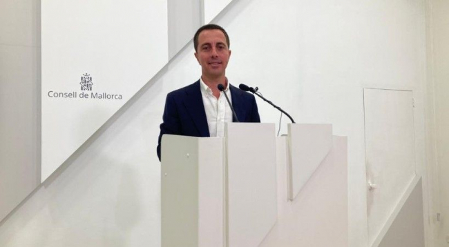 Galmés se compromete a llevar a cabo todas las medidas que recomienda el Parlamento Europeo “para acabar con la explotación sexual a menores tuteladas”