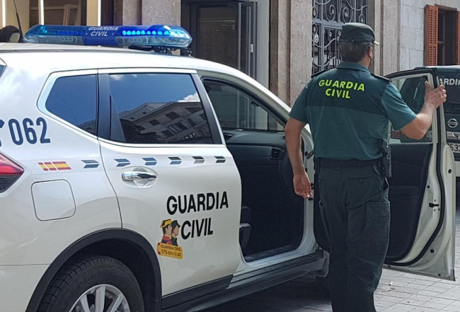 La Guardia Civil detiene a una persona por delito contra la salud pública