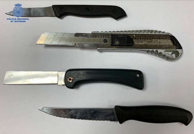 La Policía Nacional detiene a ocho jóvenes por participar en una pelea con armas blancas en un local okupado