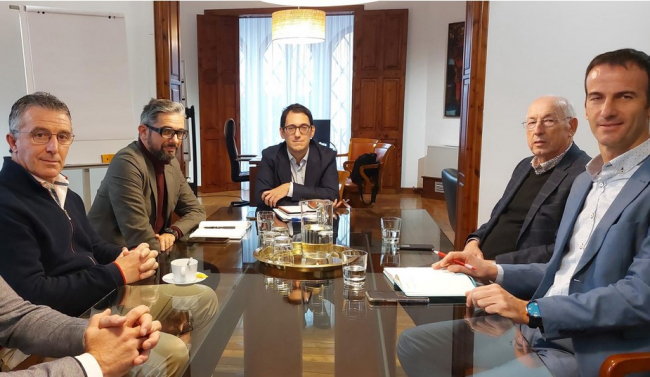 Iago Negueruela se reúne con las PIME de las tres Islas para debatir la actual situación económica y social 