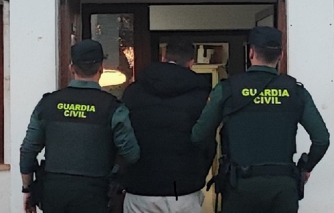 La Guardia Civil ha detenido a un varón por dos robos con violencia en Llucmajor